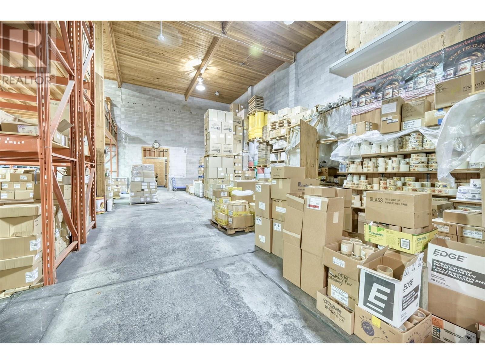 6206 Canyon View Road. Summerland, British Columbia