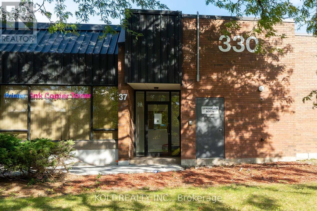 37 - 330 Esna Park Drive, Markham (milliken Mills West)