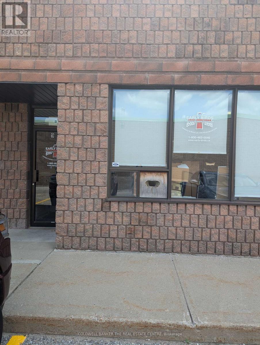 9 - 25 Saunders Road, Barrie (0 East)