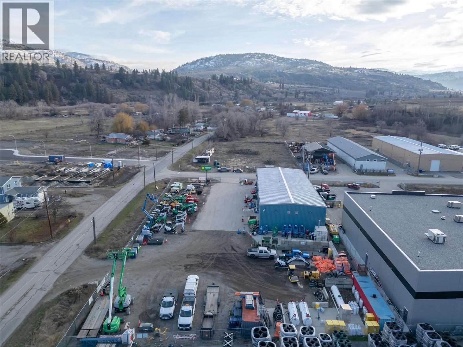 206 Maple Avenue. Oliver, British Columbia