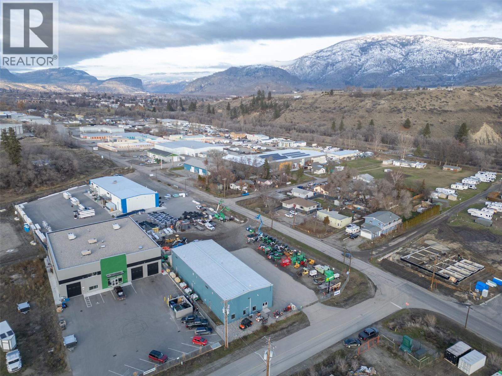 206 Maple Avenue. Oliver, British Columbia