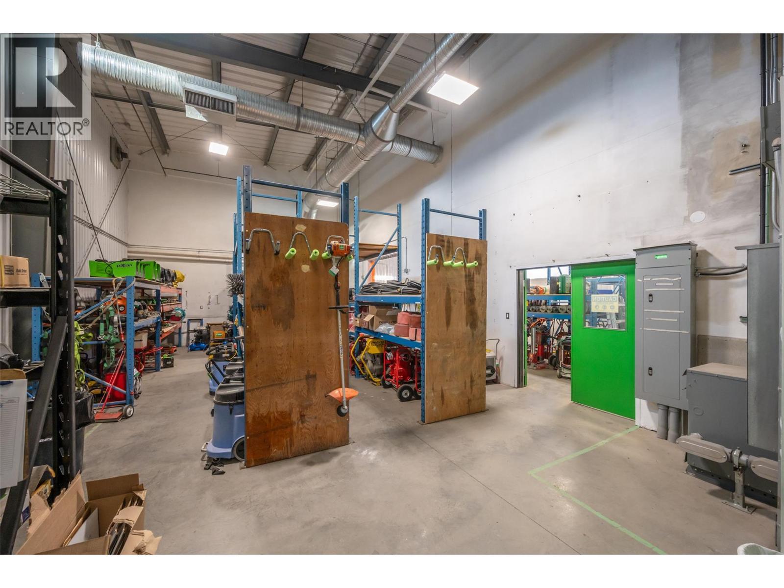 206 Maple Avenue. Oliver, British Columbia