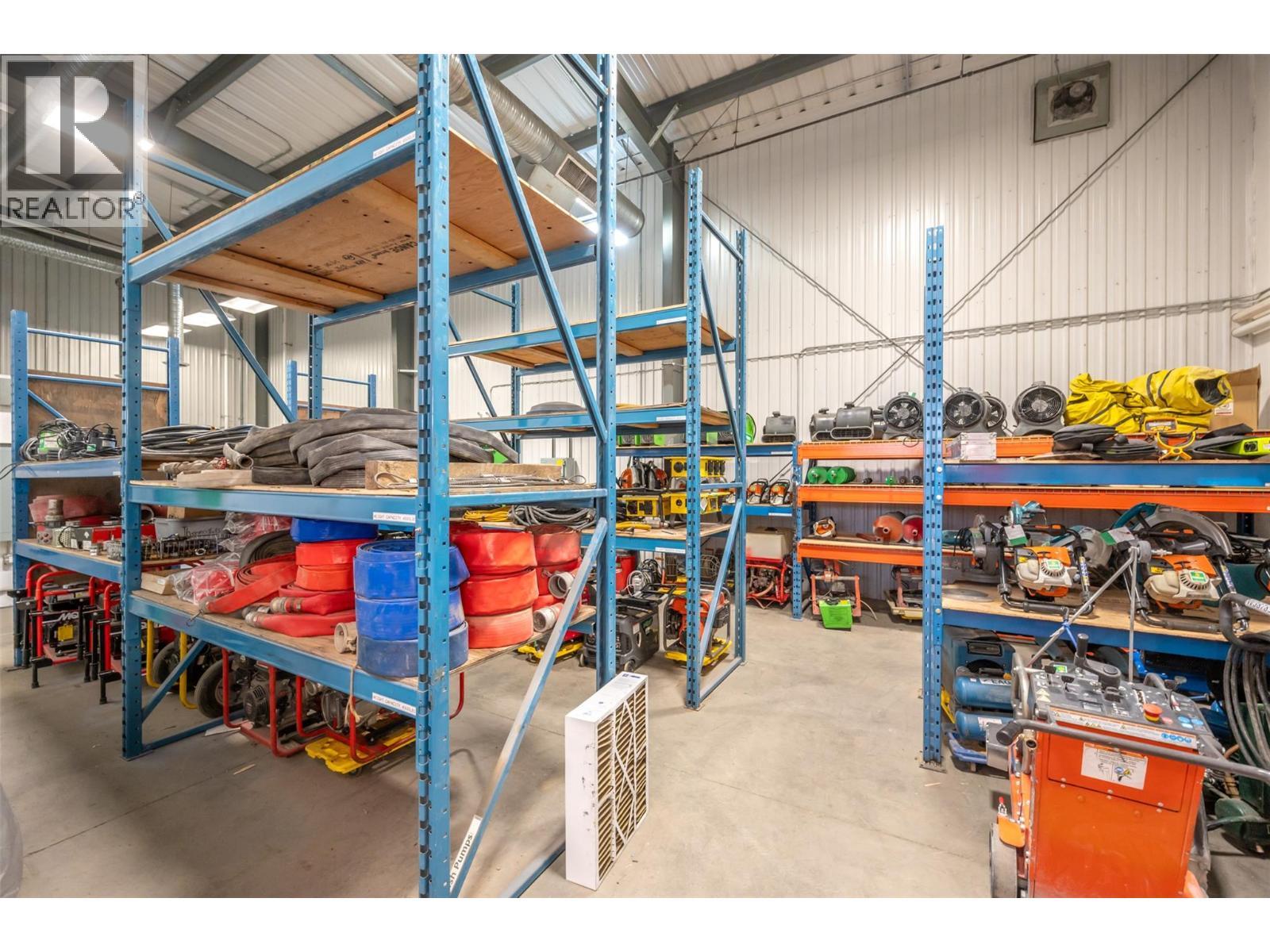 206 Maple Avenue. Oliver, British Columbia