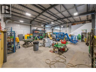 206 Maple Avenue. Oliver, British Columbia