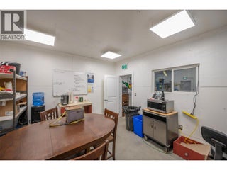 206 Maple Avenue. Oliver, British Columbia