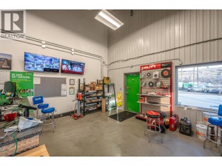 206 Maple Avenue. Oliver, British Columbia