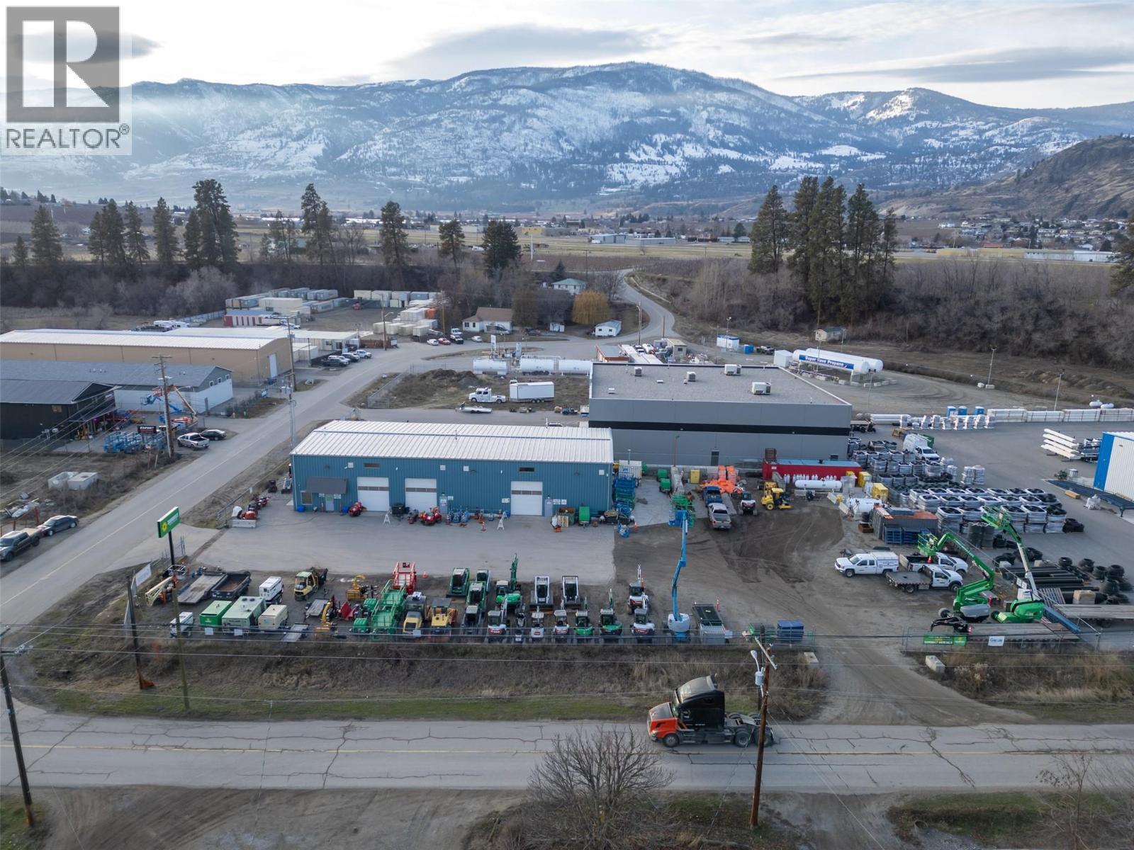 206 Maple Avenue. Oliver, British Columbia