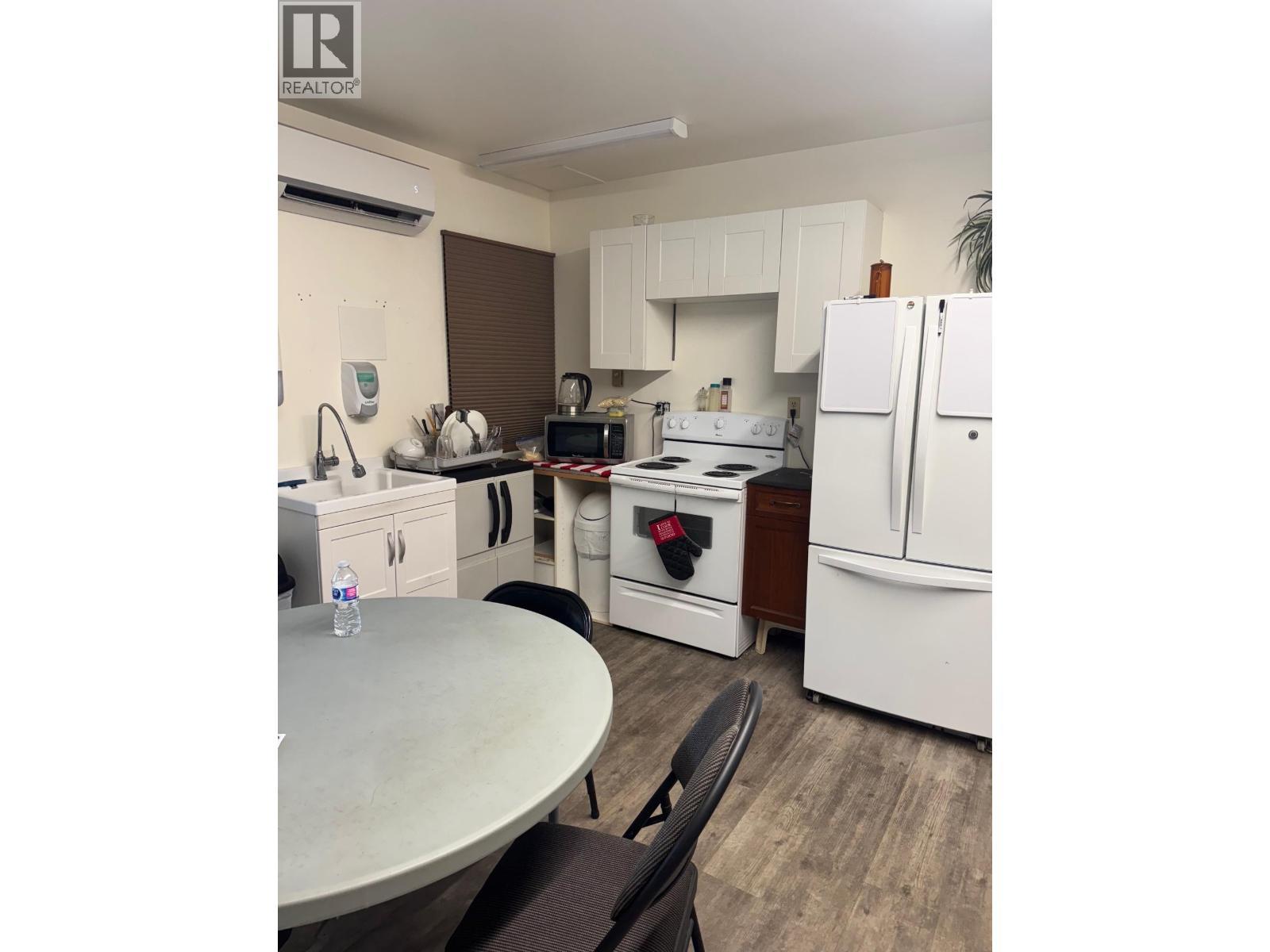 470 Beaver Lake Road. Kelowna, British Columbia