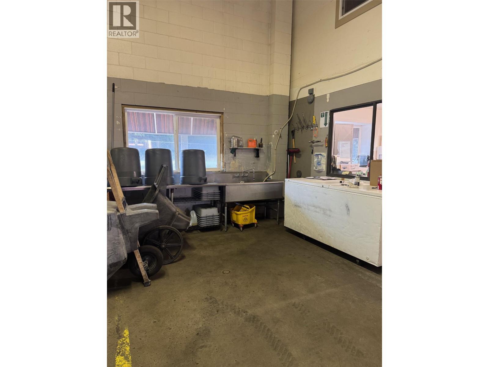 470 Beaver Lake Road. Kelowna, British Columbia