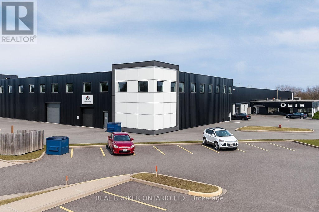 9 - 4256 Carroll Avenue, Niagara Falls (cherrywood)