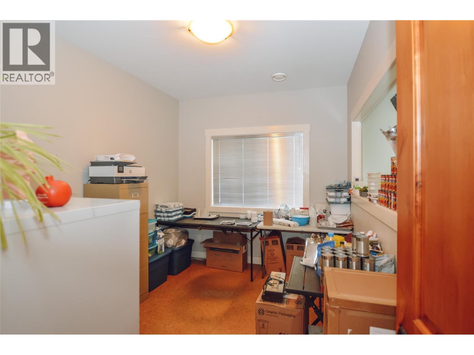 9206 Shale Avenue. Summerland, British Columbia