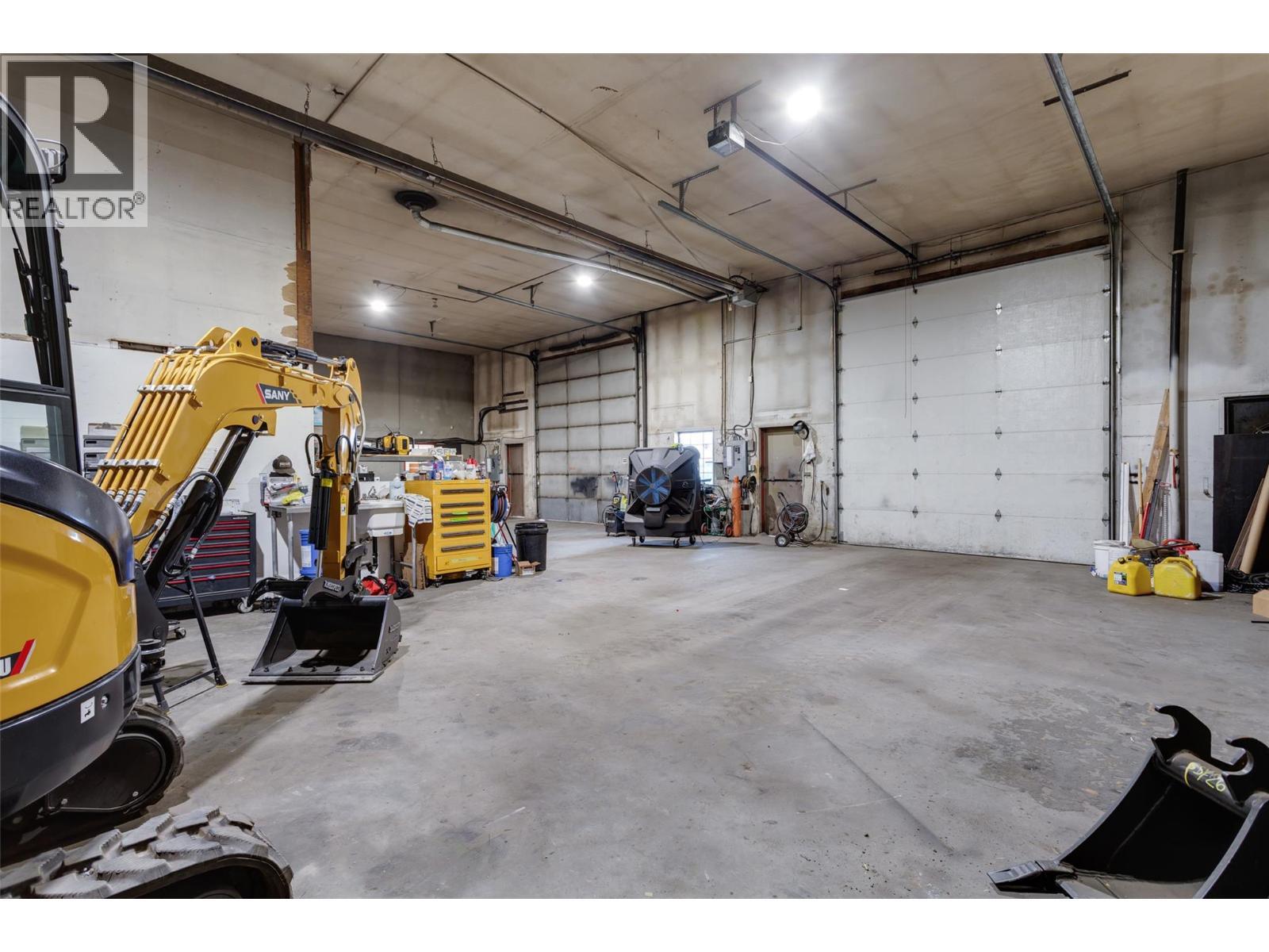 897 Stremel Road. Kelowna, British Columbia