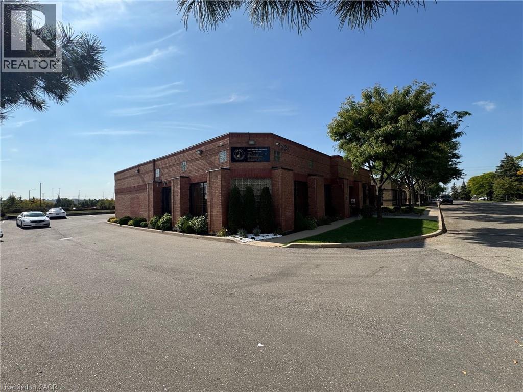 7605 Danbro Crescent, Mississauga