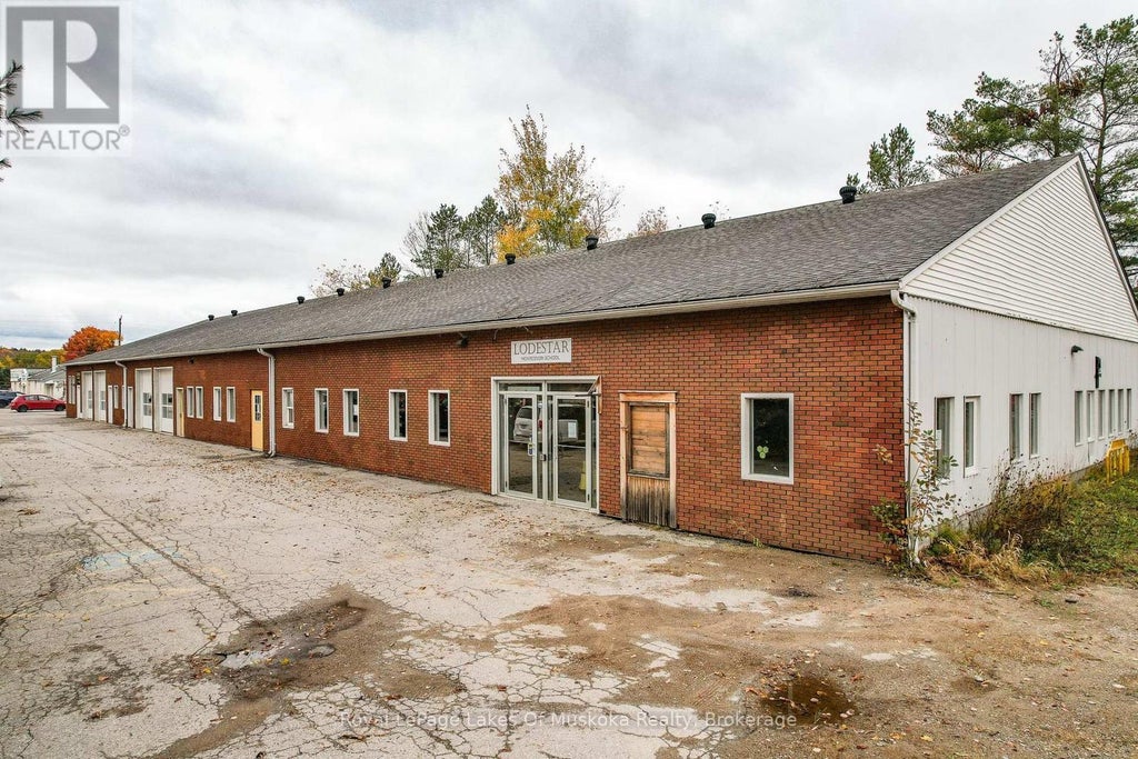 227 Wellington Street, Bracebridge (macaulay)