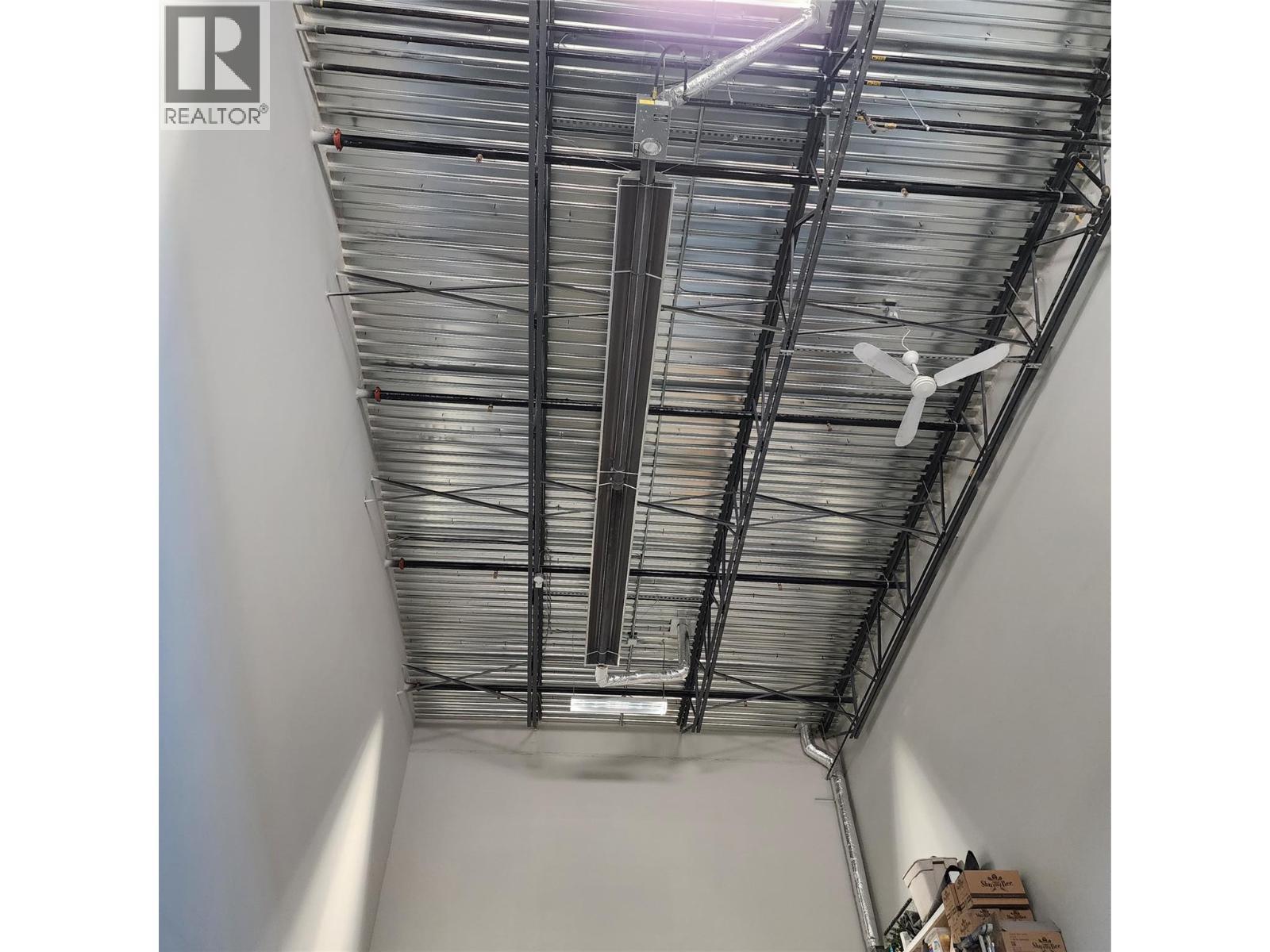 1625 Dilworth Drive Unit# 205. Kelowna, British Columbia