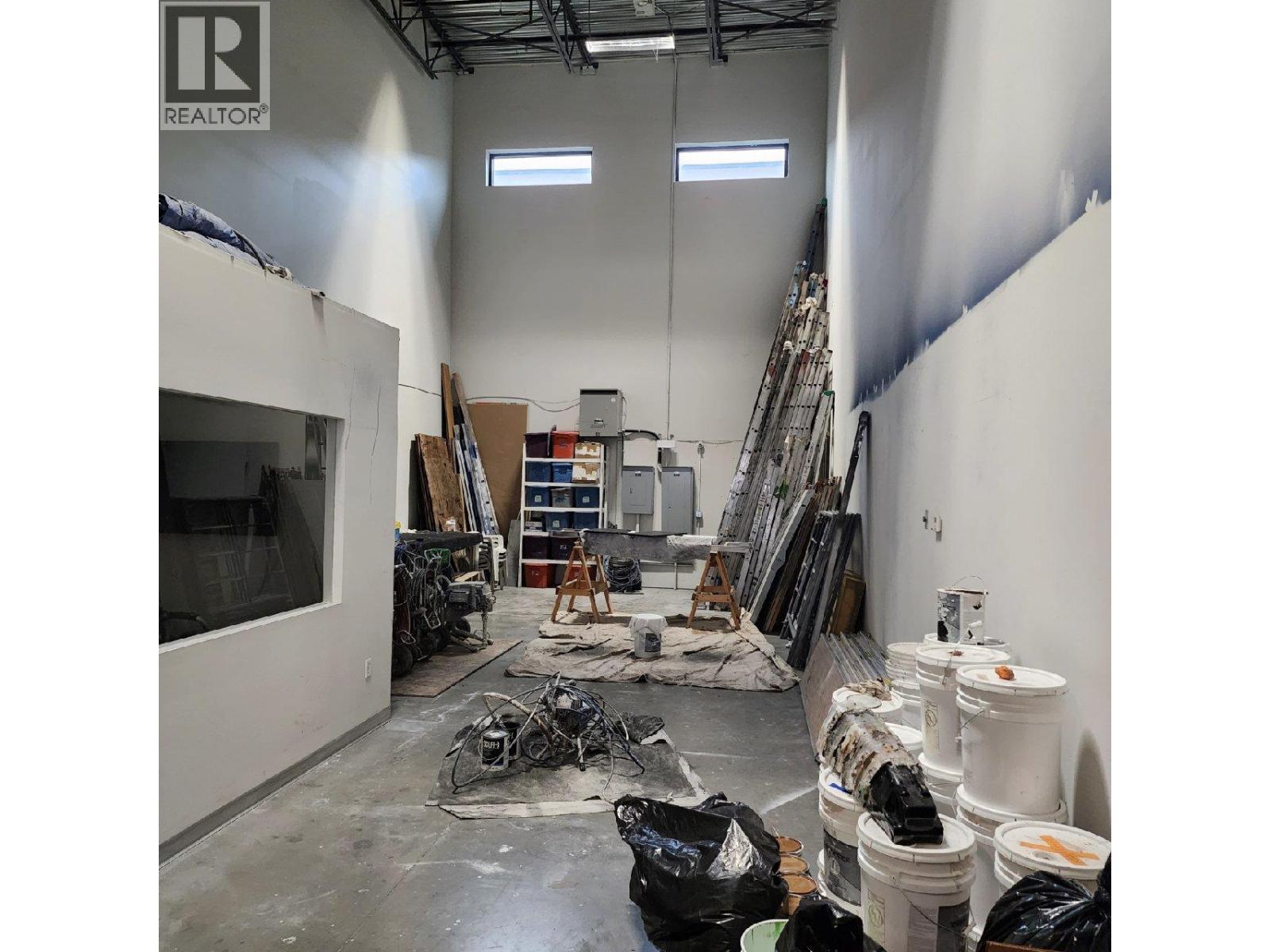 1625 Dilworth Drive Unit# 205. Kelowna, British Columbia