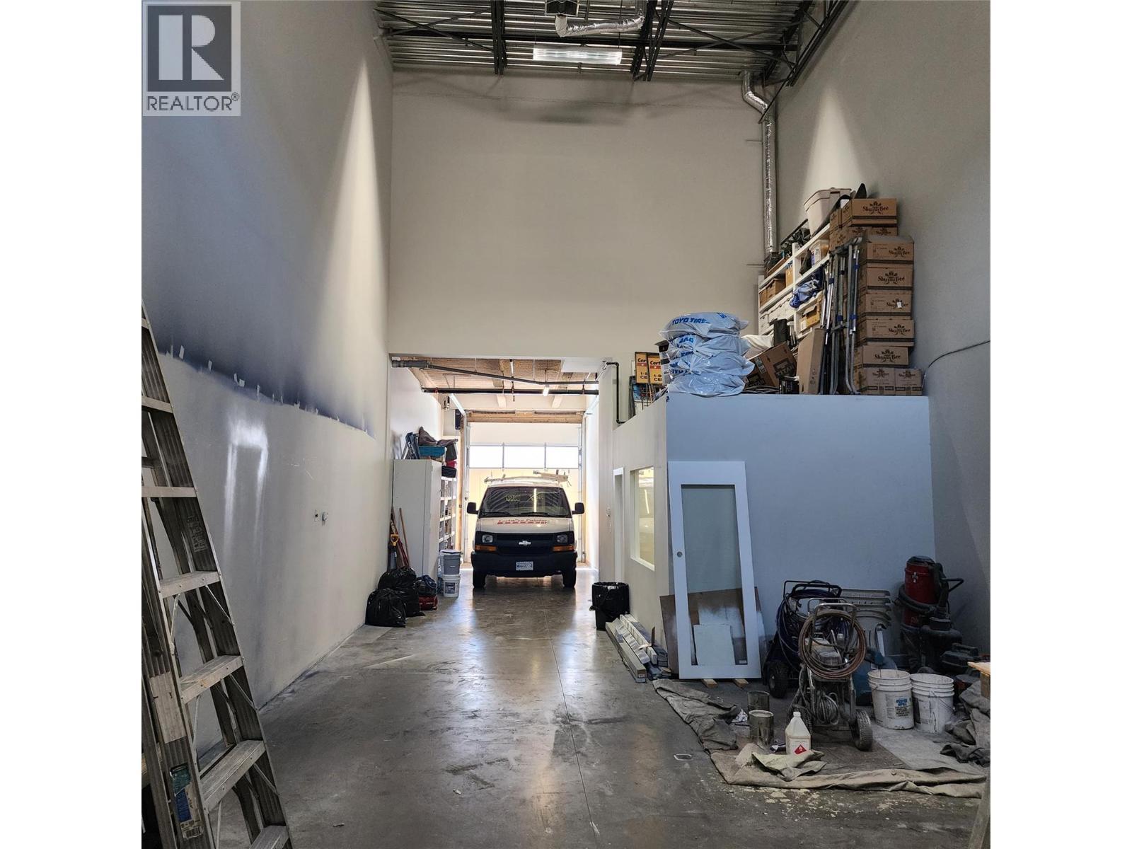 1625 Dilworth Drive Unit# 205. Kelowna, British Columbia