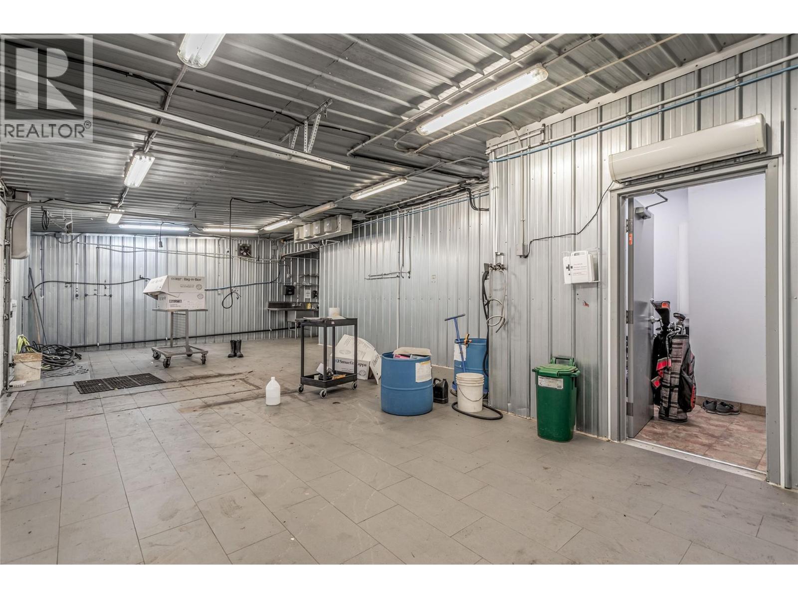 1685 Rutland Road N. Kelowna, British Columbia