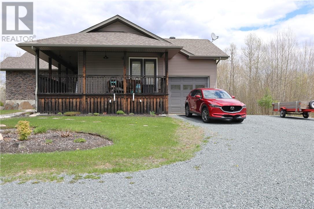 619 Bonin Street, Azilda Property Listing MLS® 2115563