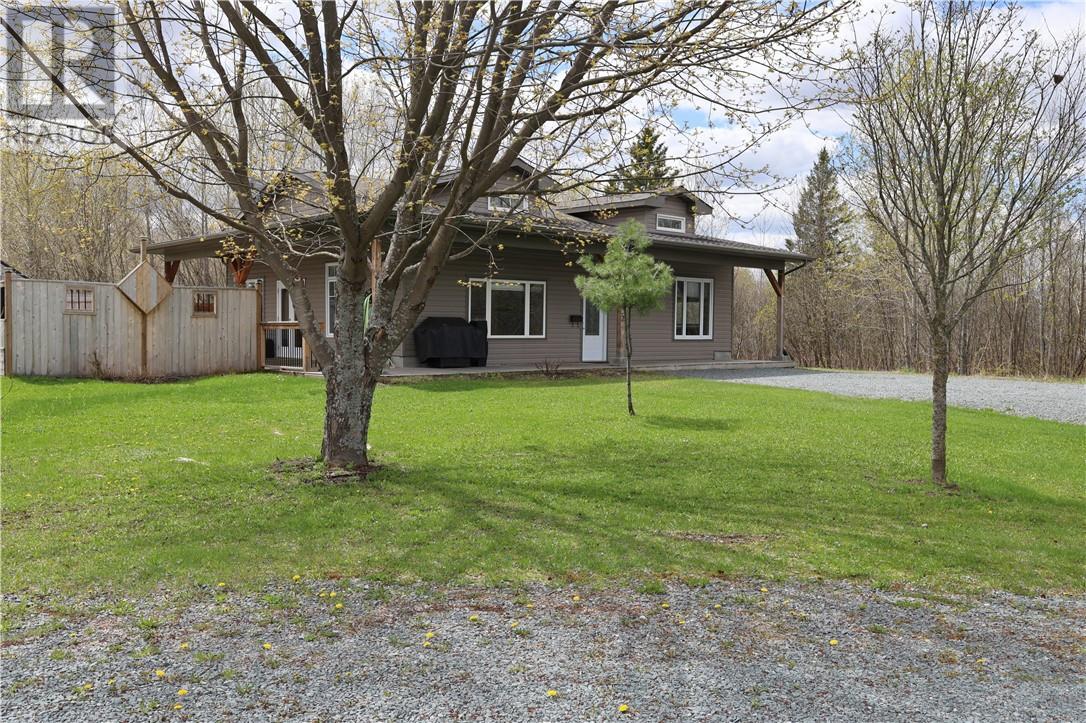 619 Bonin Street, Azilda Property Listing MLS® 2115563