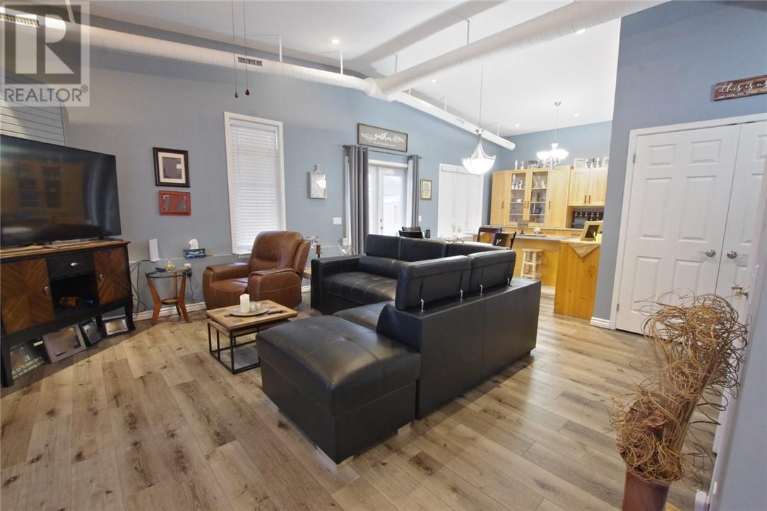 619 Bonin Street, Azilda Property Listing MLS® 2115563