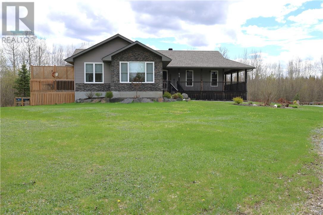 619 Bonin Street, Azilda Property Listing MLS® 2115563