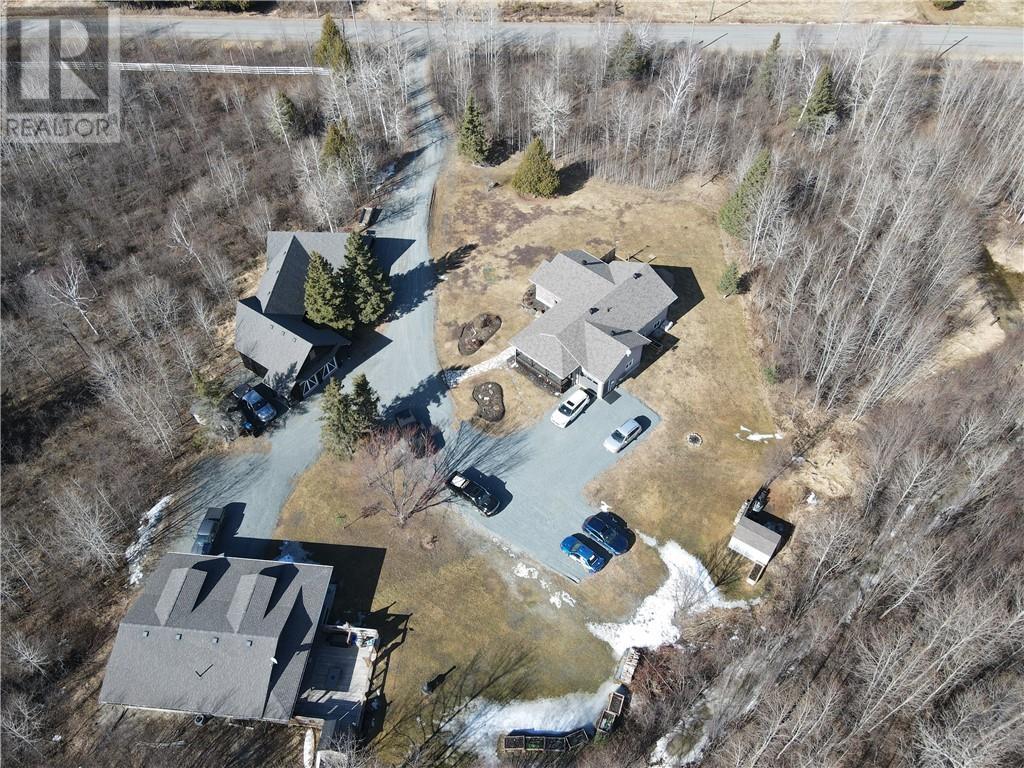 619 Bonin Street, Azilda Property Listing MLS® 2115563