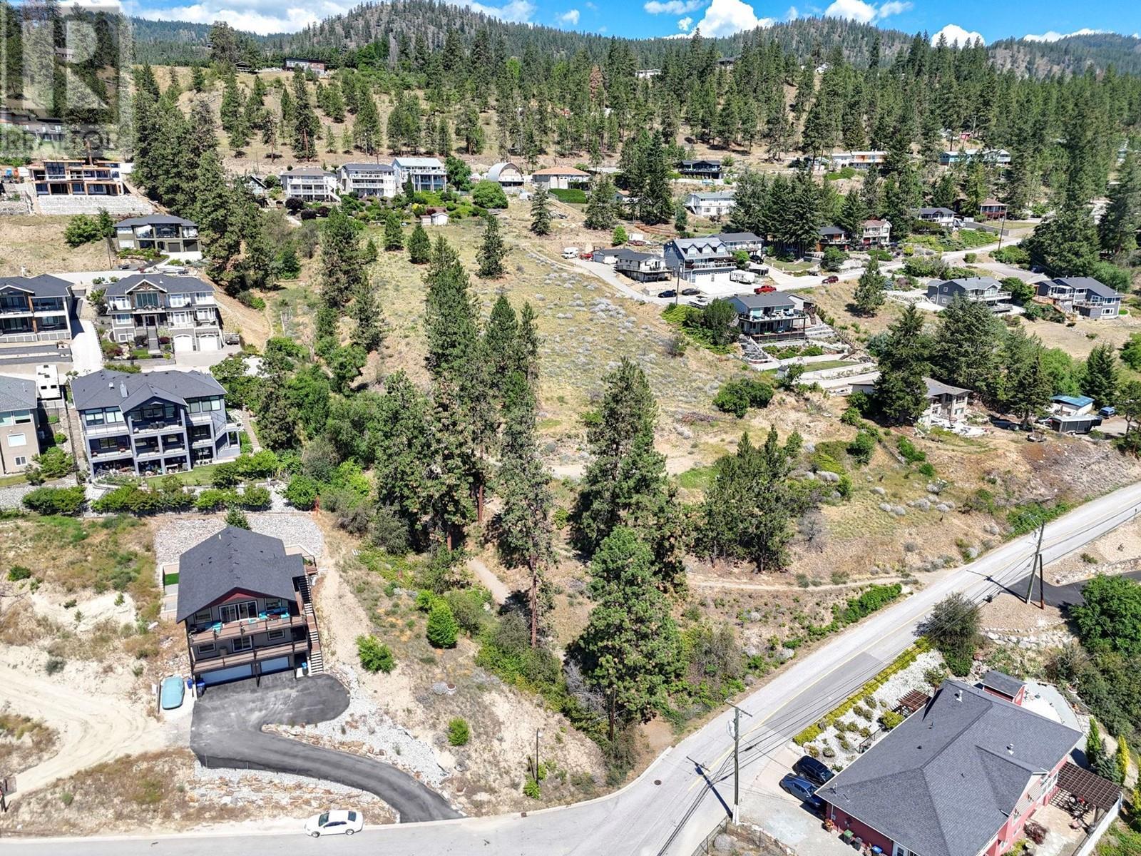 6446 Renfrew Road. Peachland, British Columbia