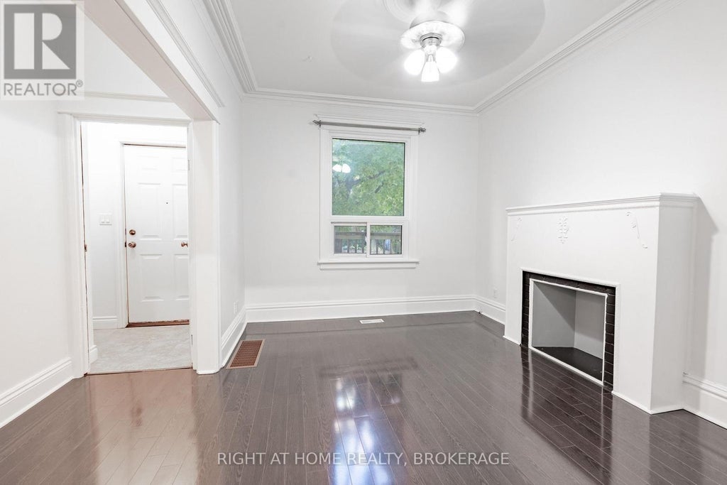 6 32nd Street E, Hamilton (raleigh)