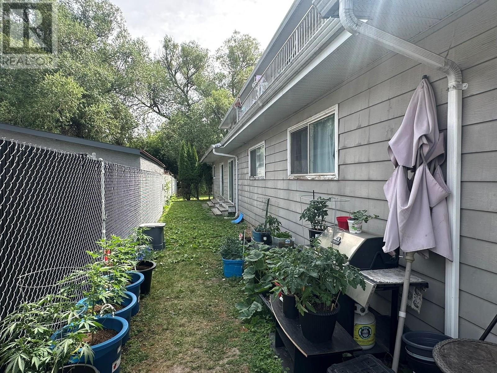 3710-3712 24 Avenue. Vernon, British Columbia