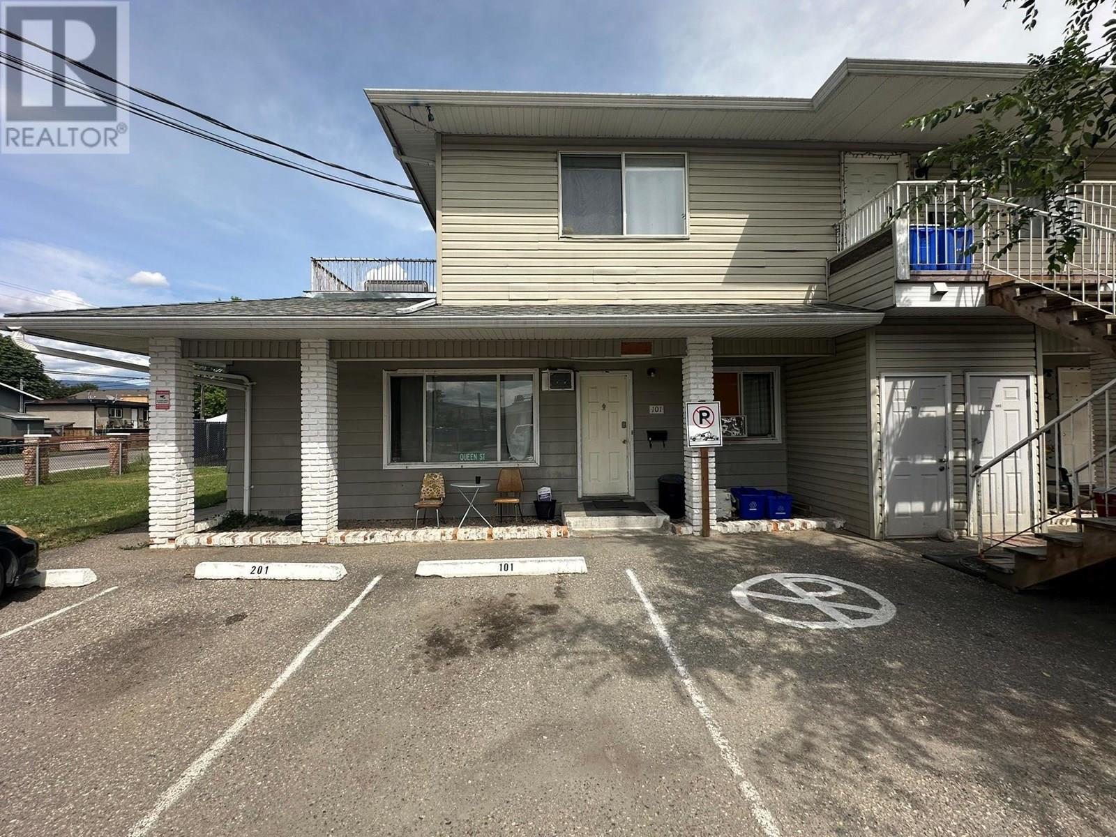 3710-3712 24 Avenue. Vernon, British Columbia