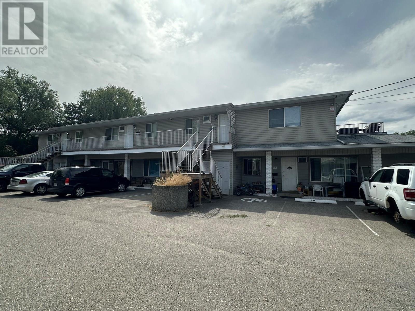 3710-3712 24 Avenue. Vernon, British Columbia