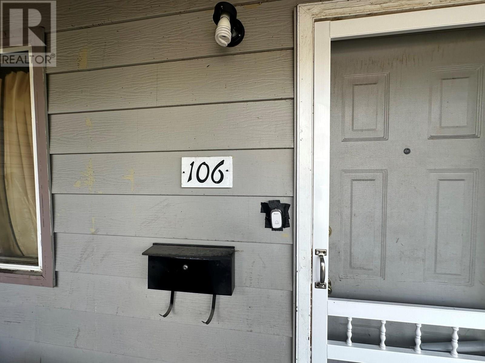 3710-3712 24 Avenue. Vernon, British Columbia