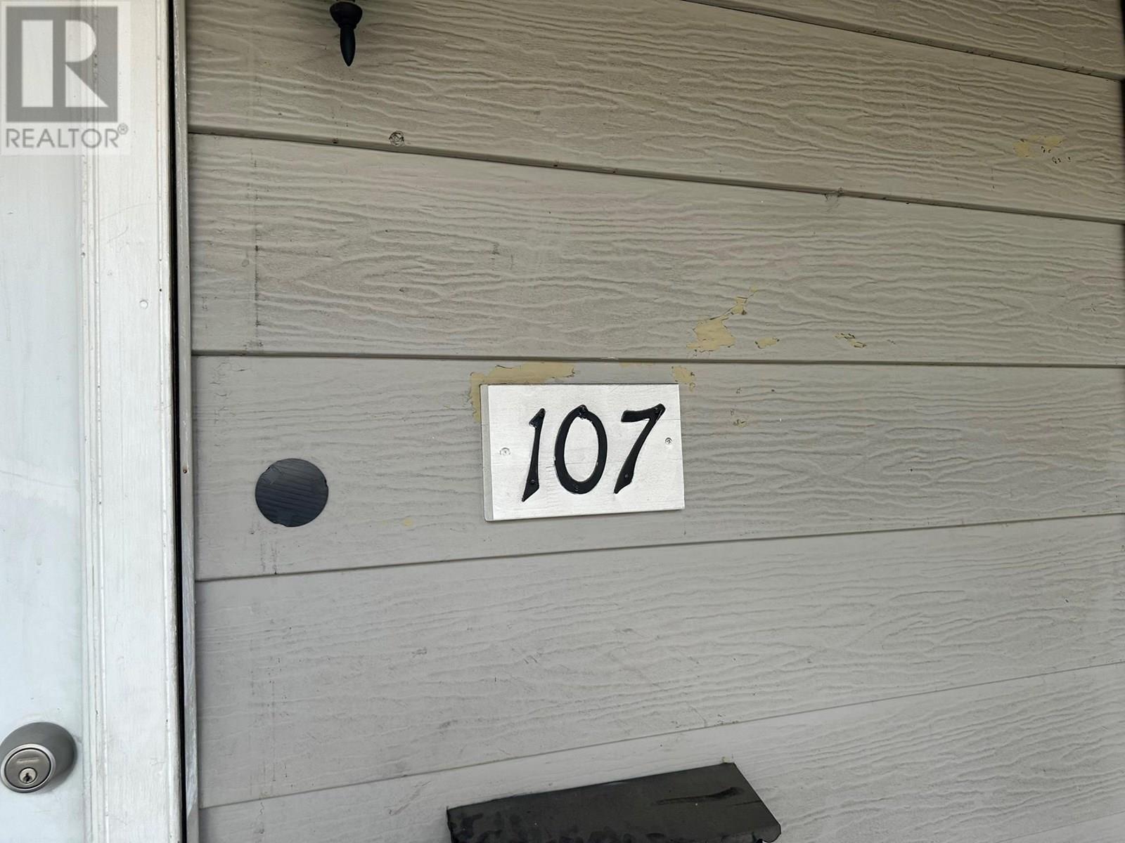 3710-3712 24 Avenue. Vernon, British Columbia