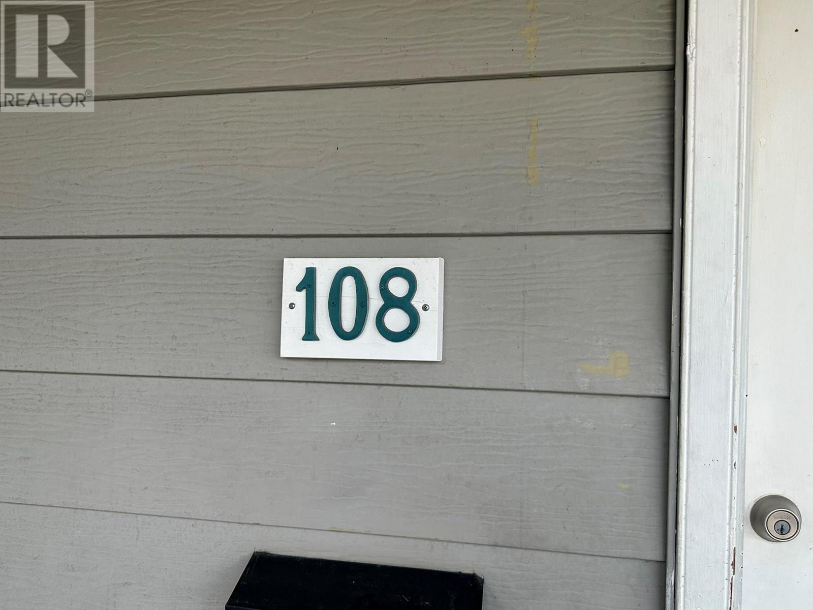 3710-3712 24 Avenue. Vernon, British Columbia