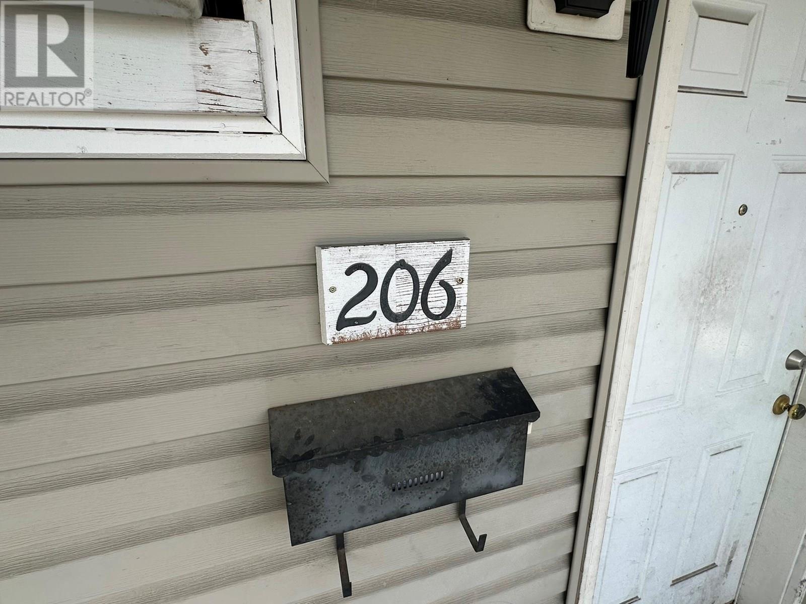 3710-3712 24 Avenue. Vernon, British Columbia