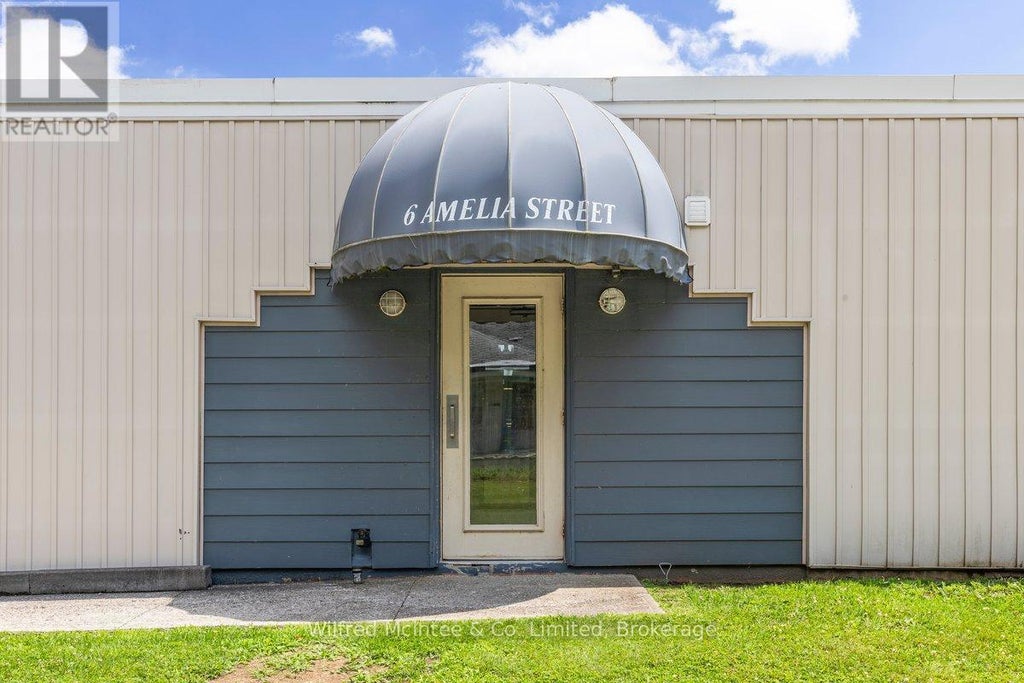 6 Amelia Street, Brockton