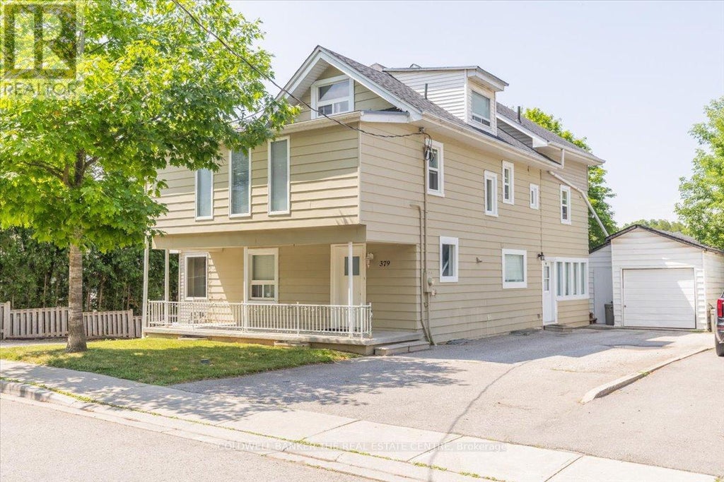 379 Simcoe Street, Newmarket (central Newmarket)