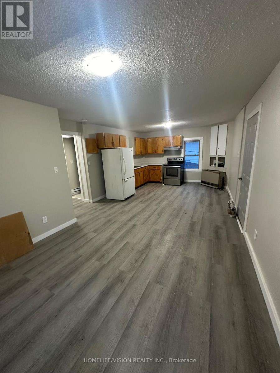 Upper / Unit C - 22 Kirkland Street W, Kirkland Lake (kl & Area)