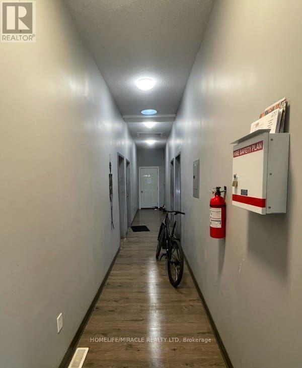 273 Thompson Road, London South (south I)