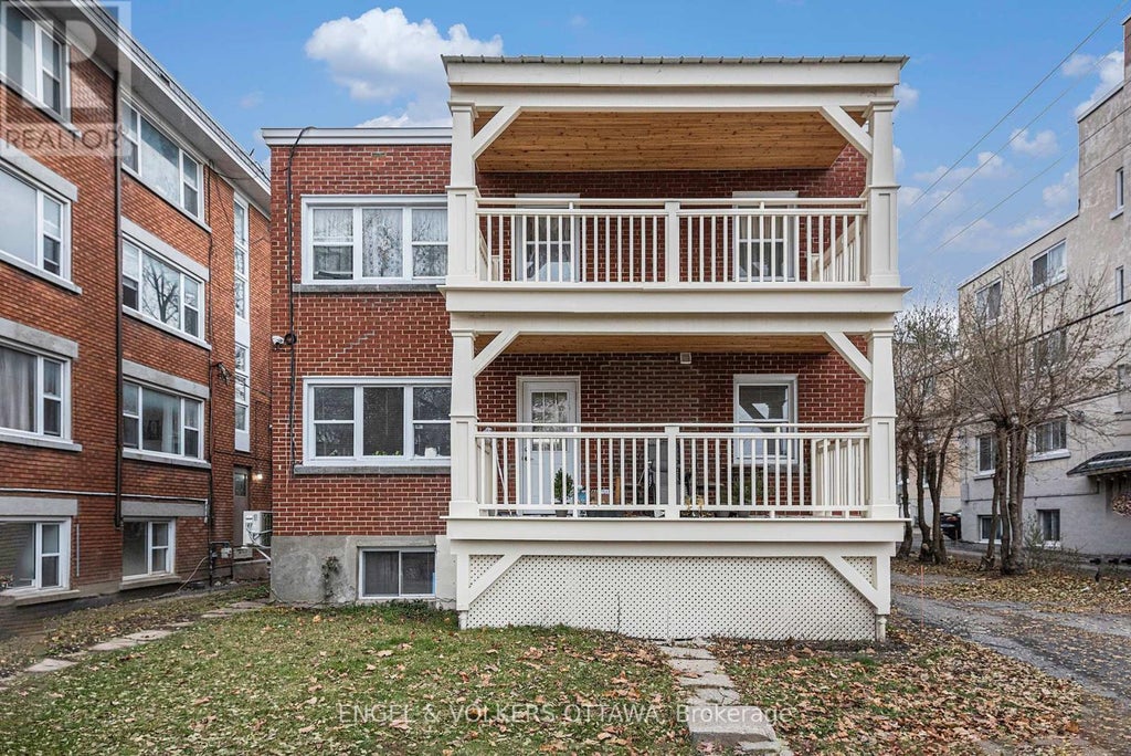 340 Lacasse Avenue, Ottawa