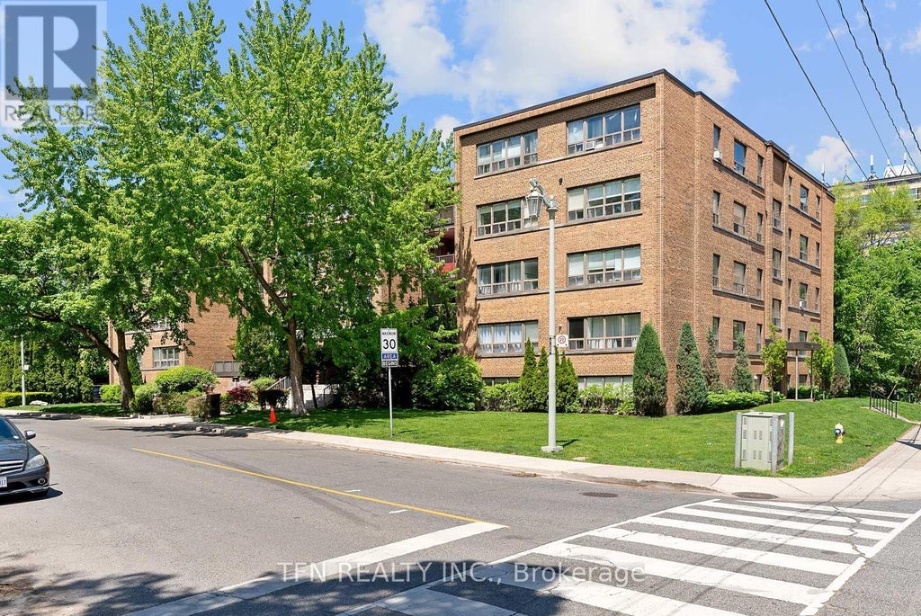 311 - 24 Shallmar Boulevard, Toronto (forest Hill North)