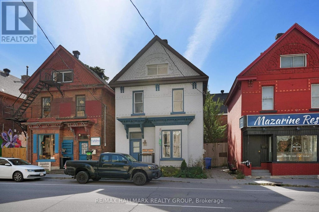 286 Kent Street N, Ottawa