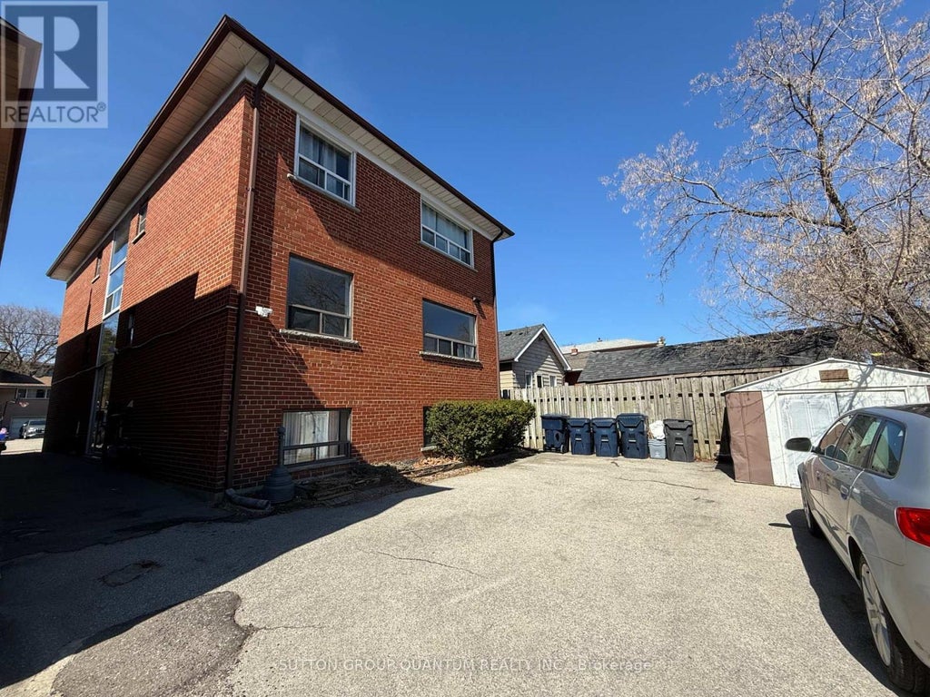 25a Milton Street, Toronto (mimico)