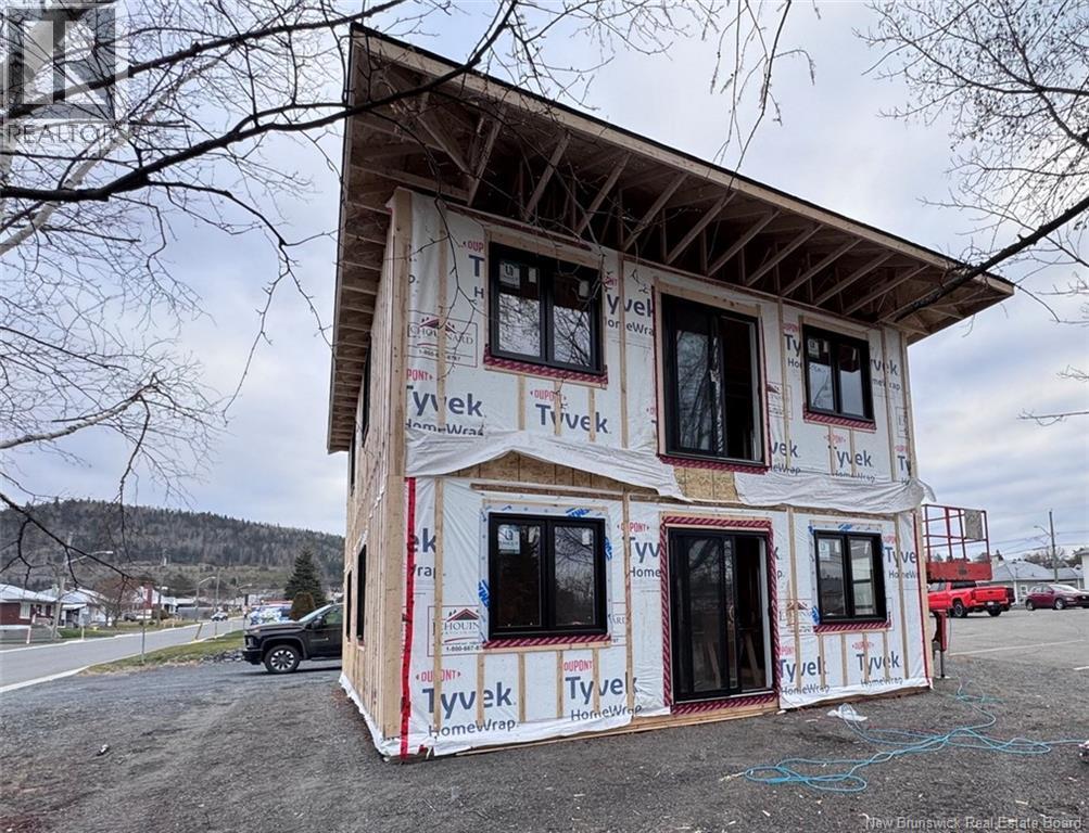 369 Victoria Street, Edmundston