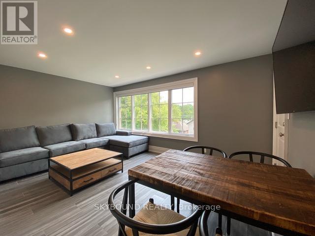 2 - 163 Riverside Drive, Toronto (high Park-Swansea)