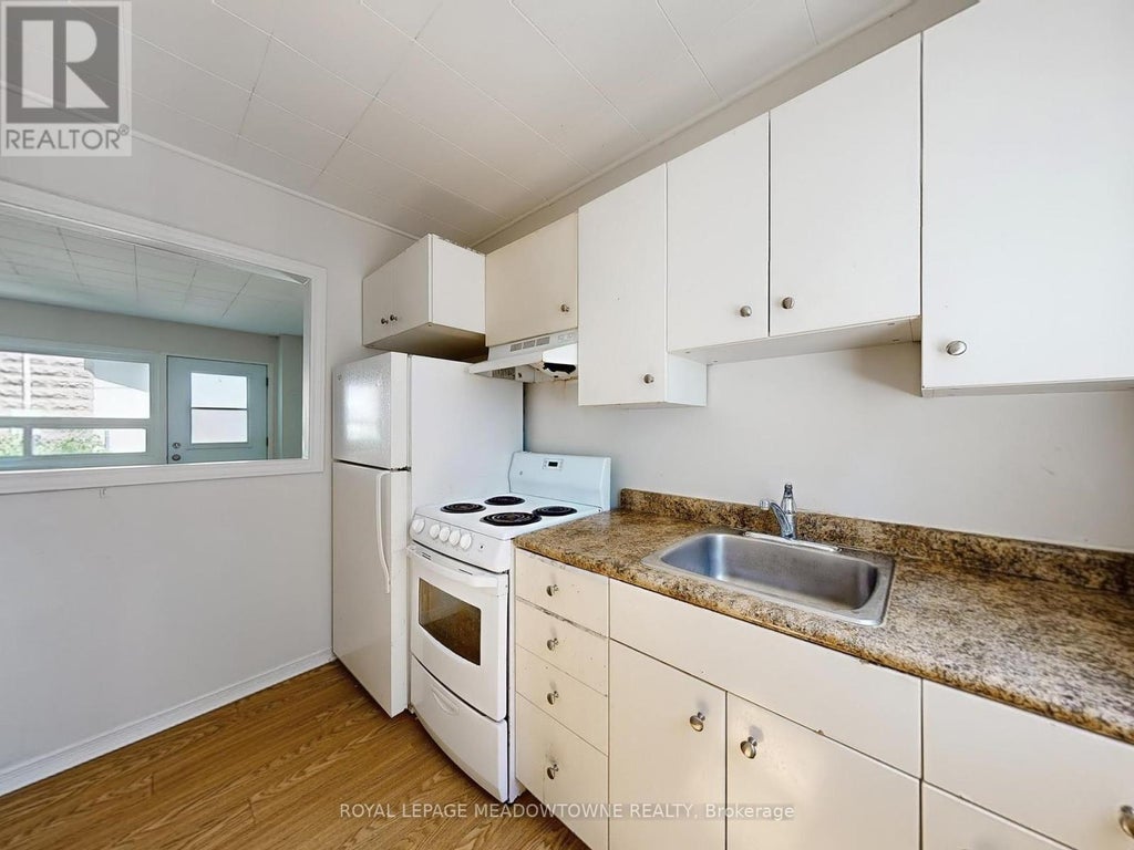 1 - 12 Wesleyan Street, Halton Hills (georgetown)