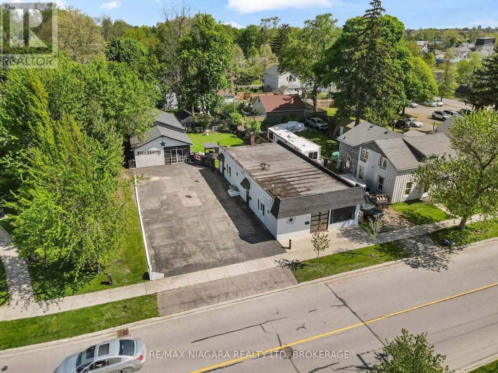 61 Queen Street, Fort Erie (central)