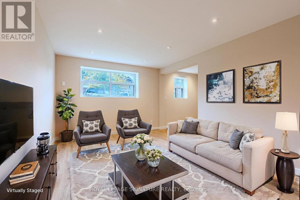 2 - 1 Hassard Avenue, Toronto (east York)