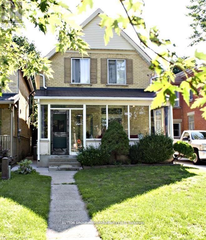 681 Colborne Street, London East (east E)